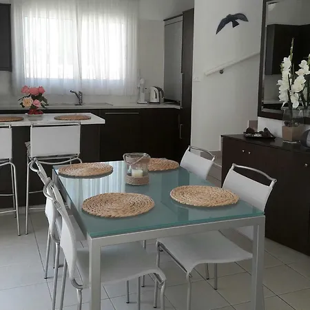 Pearl * Protaras
